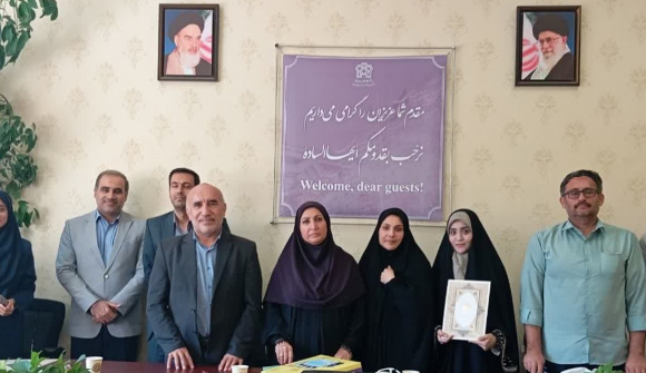 تقدیر و تشکر از اساتید مشاور و مقام آوران جشنواره شهید آوینی دانشجویان شاهد و ایثارگر دانشکده ادبیات فارسی و زبان­های خارجی